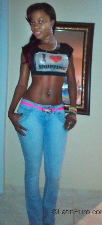 Date this charming Dominican Republic girl Nelly from Santo Domingo DO22587