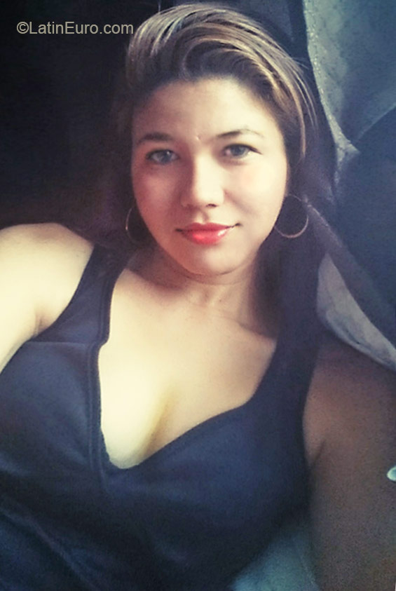 Date this sultry Colombia girl Olga from Medellin CO17176