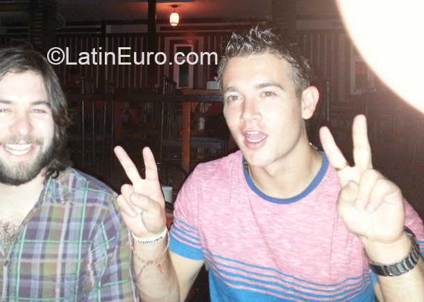 Date this happy Australia man Timba from Melbourne AU279