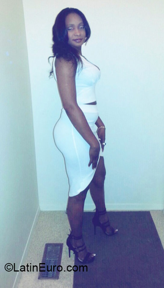 Date this gorgeous Canada girl Maritza from Calgary CA663