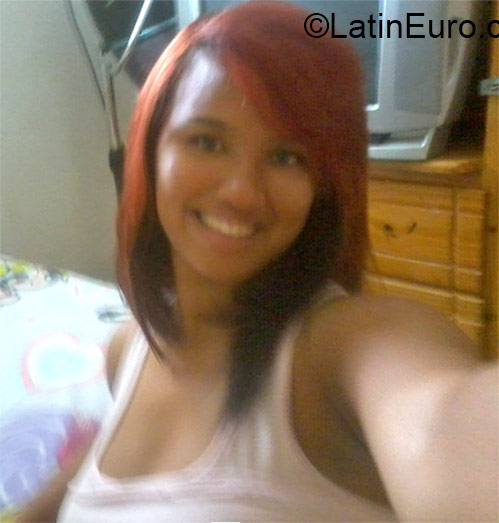Date this gorgeous Dominican Republic girl Yaneisie from San Pedro De Macoris DO21937