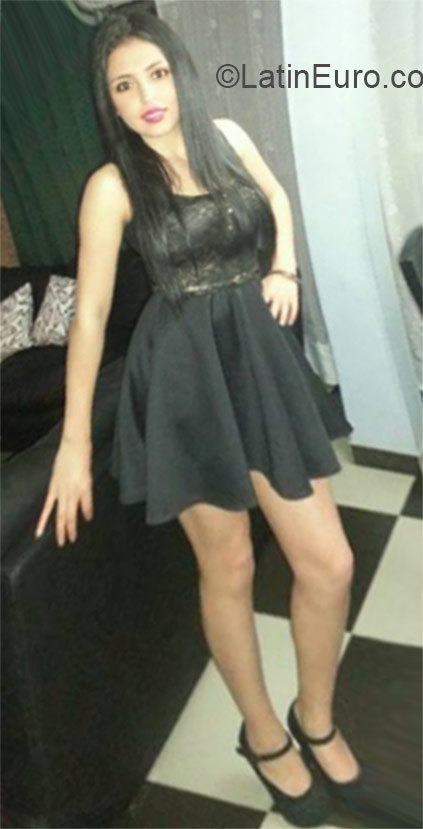 Date this fun Colombia girl Katherin from Bogota CO17286