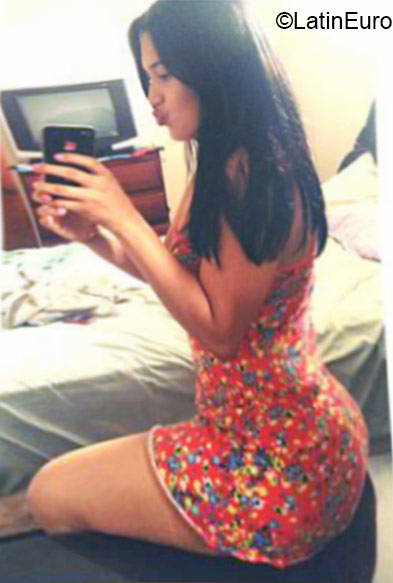 Date this beautiful Dominican Republic girl Carla from Santiago DO22037
