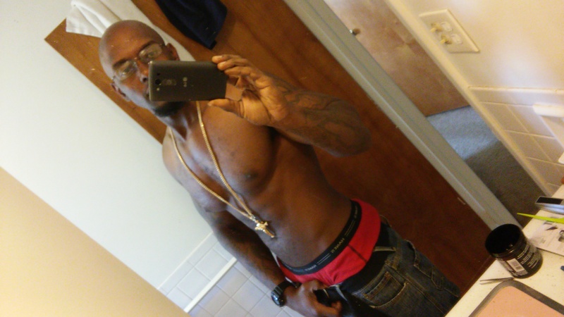 Date this voluptuous United States man Devin23 from Orlando US16124