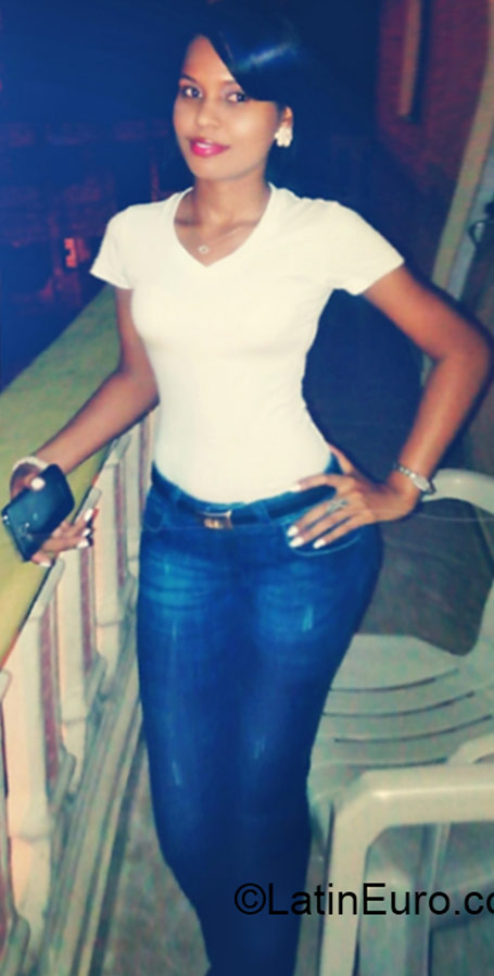Date this exotic Dominican Republic girl Jan from Santo Domingo DO22173