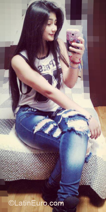 Date this tall Colombia girl Hanny from Bogota CO17429