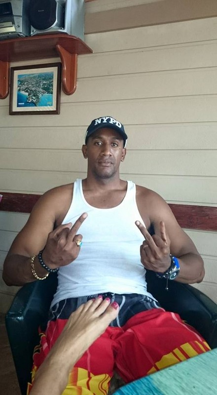 Date this charming United States man Plinio from Seatler US16165