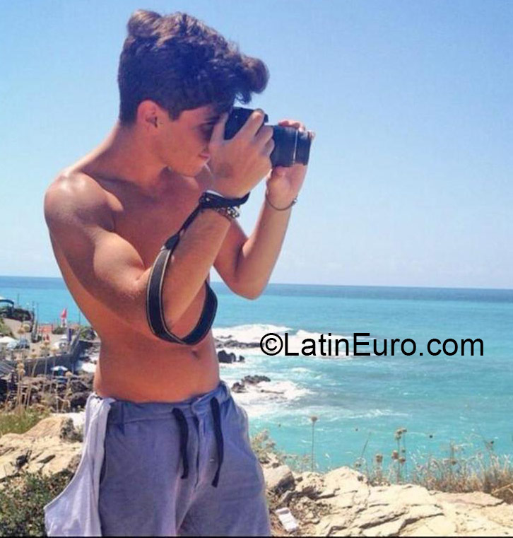 Date this lovely United States man Leo from New York US16180