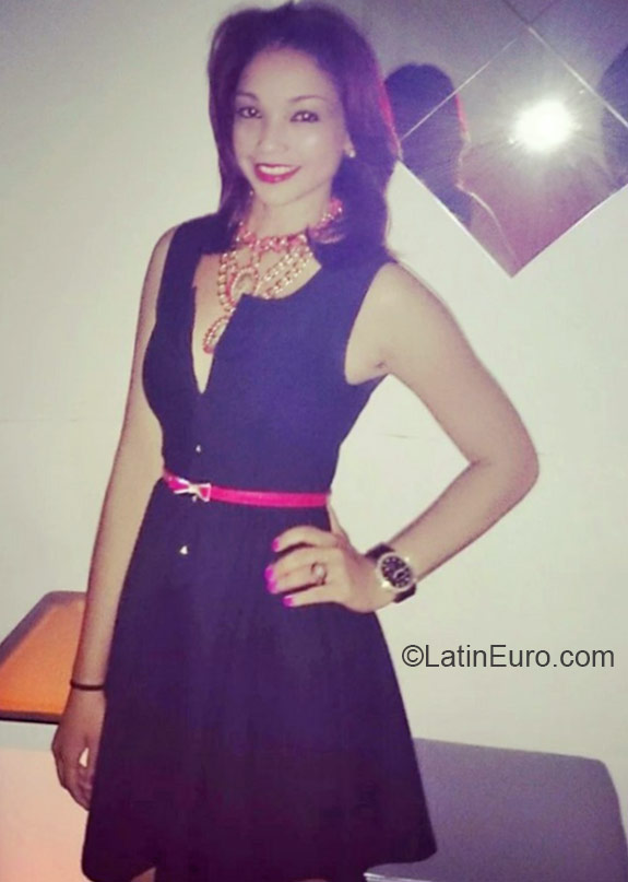 Date this beautiful Dominican Republic girl Yurisan from Puerto Plata DO22364