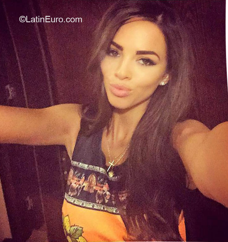 Date this cute Bulgaria girl Boyana from Sofia BG22