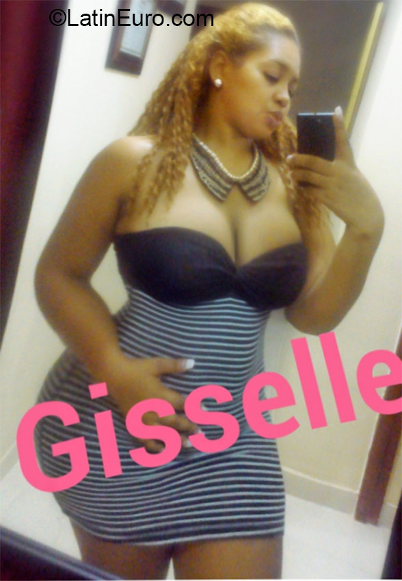 Date this hot Dominican Republic girl Gisselle from Santo Domingo DO22748