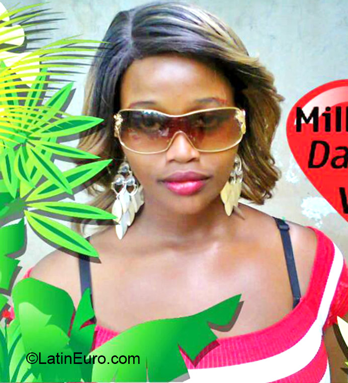 Date this delightful Jamaica girl Cristol from Kingston JM2113