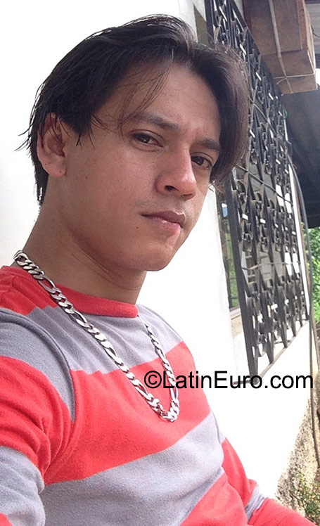 Date this good-looking Honduras man Josue from San Pedro Sula HN1606