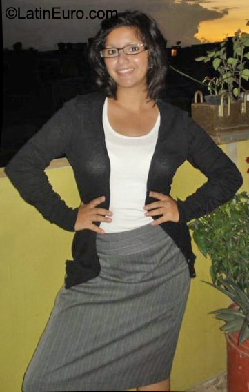 Date this stunning Colombia girl Andrea from Bogota CO17795