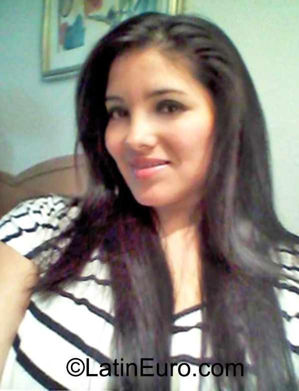 Date this stunning Mexico girl Martha from Matamoros MX1445