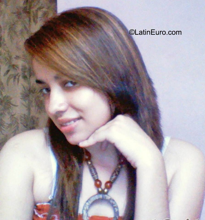 Date this hard body Honduras girl Claritza from Choluteca HN1628