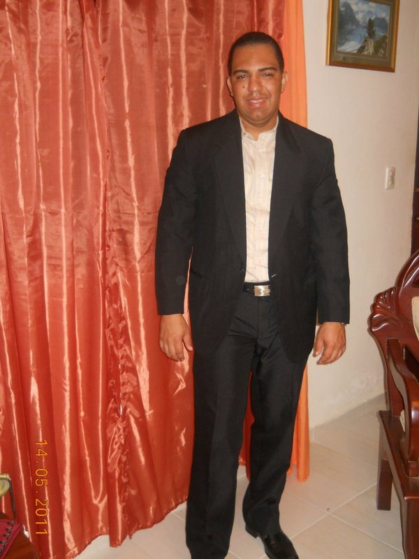 Date this tall Dominican Republic man Jose agustin from Santiago DO22946