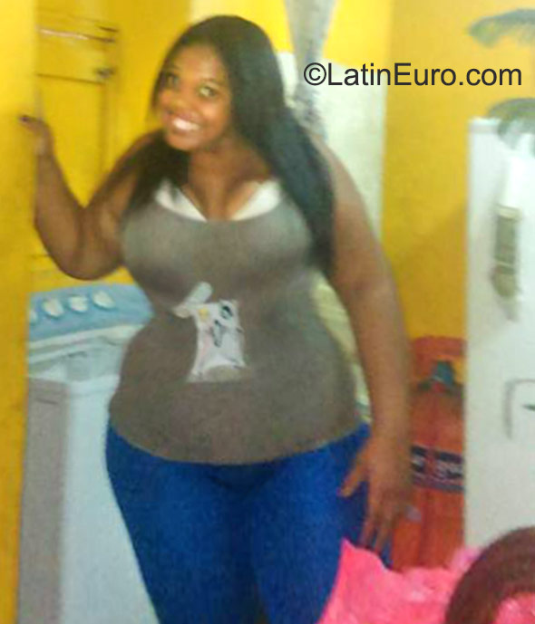 Date this beautiful Dominican Republic girl Maria from Santo Domingo DO23025