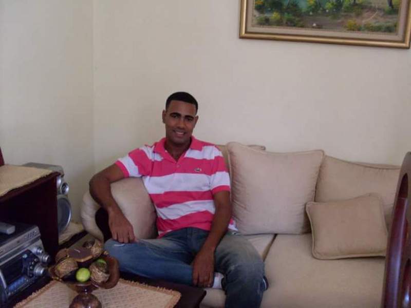 Date this charming Dominican Republic man Leonel from Santo Domingo DO23038