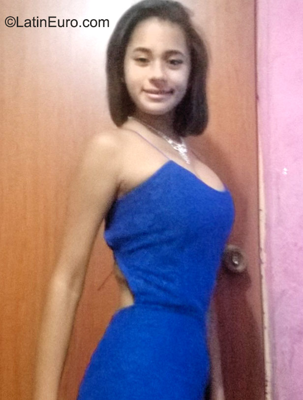 Date this stunning Venezuela girl Yesika from Guayana VE612