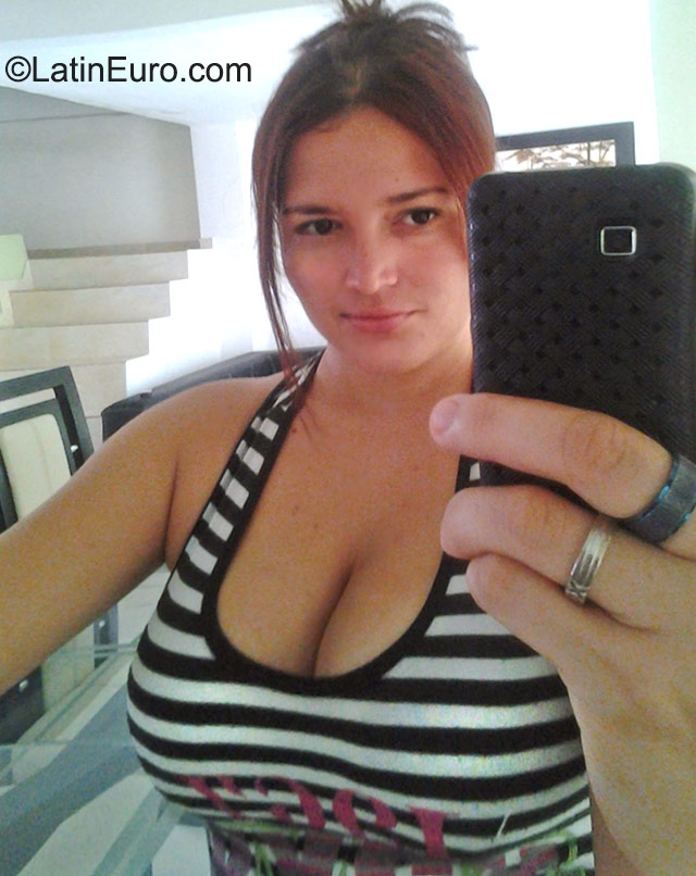 Date this cute Colombia girl Beth from Cartagena CO17921