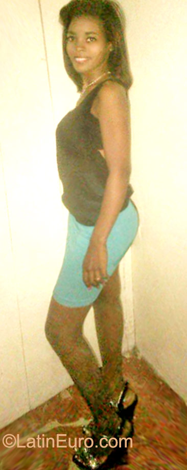 Date this pretty Dominican Republic girl Alexia from San Pedro de Macoris DO23072