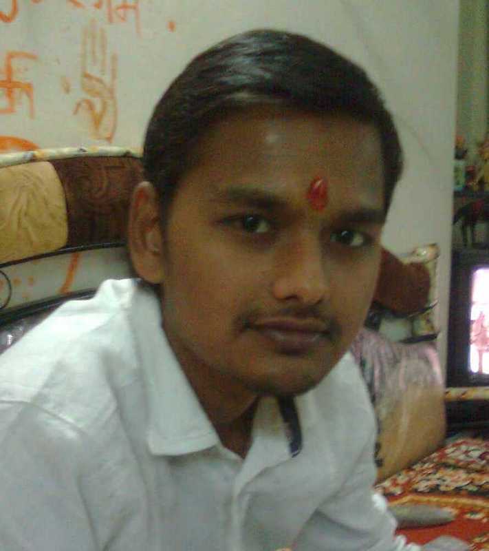 Date this foxy India man Hrushikesh from Pune IN281