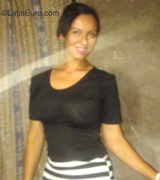 Date this tall Honduras girl Erika from Siguatepeque HN1680