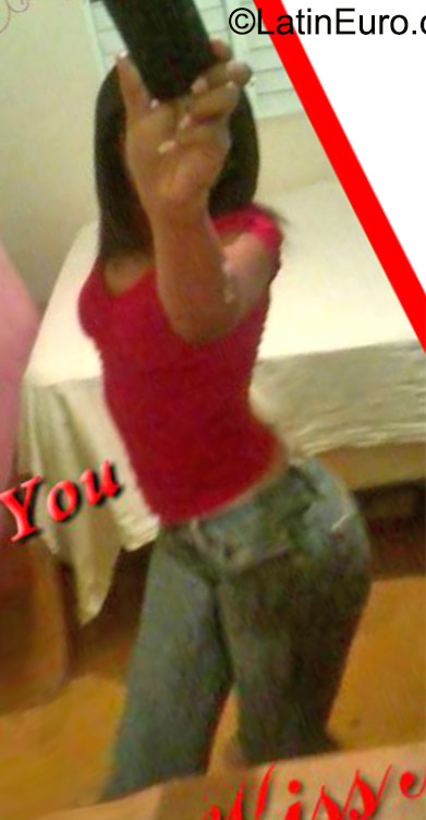 Date this charming Dominican Republic girl Andrea from San Pedro de Macoris DO23161