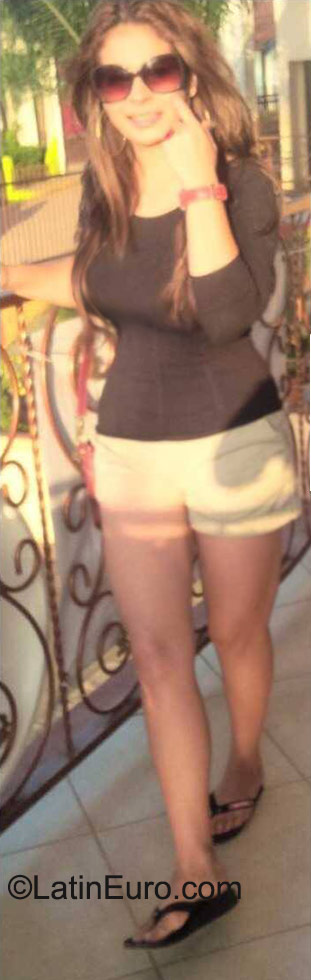 Date this sensual Honduras girl Janeth from San Pedro Sula HN1687