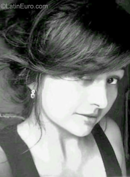 Date this passionate Honduras girl Isis from Tegucigalpa HN1690