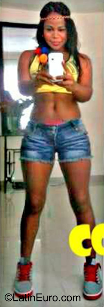 Date this hot Colombia girl Miller from Cali CO18007