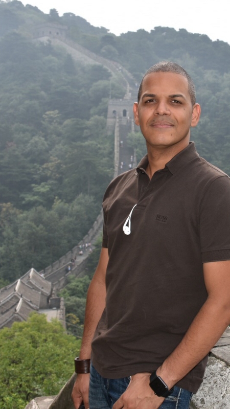 Date this tall Switzerland man Roberto from Zurich CH136