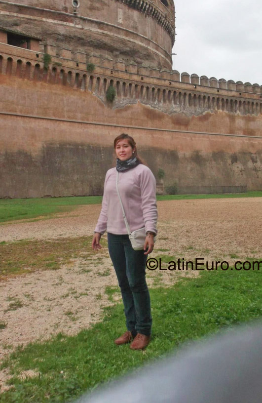 Date this charming Colombia girl Angela from Bogota CO18077