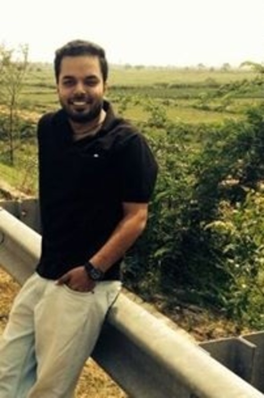 Date this gorgeous India man Sanjeev from Delhi IN285