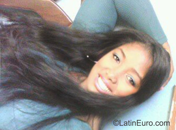 Date this tall Dominican Republic girl Ivalisa from Santo Domingo DO23398