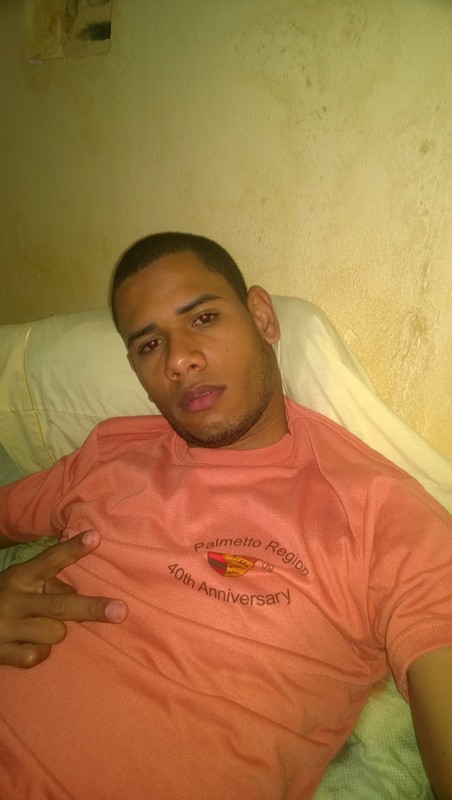 Date this hot Dominican Republic man Lenny smil aqui from Santo Domingo DO23454