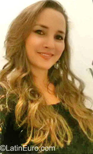 Date this young Honduras girl Jackaline from San Pedro Sula HN1781