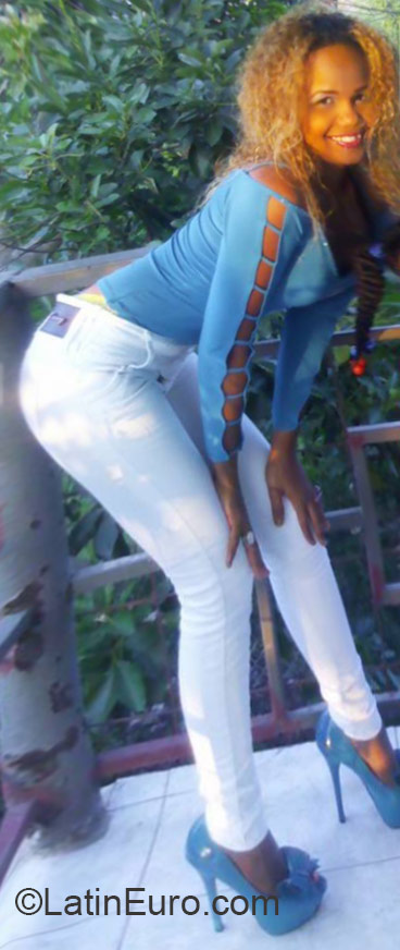 Date this georgeous Dominican Republic girl Rosa elizabeth from moca DO23696