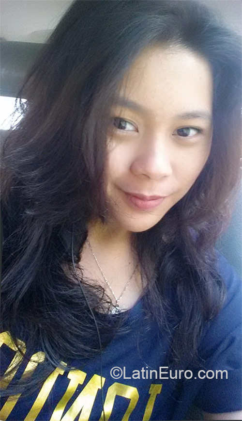 Date this pretty Philippines girl Wendy from Manila PH842