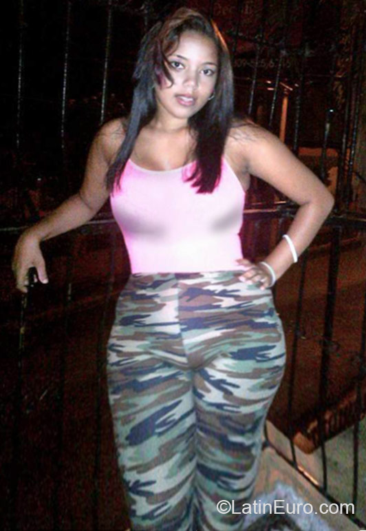 Date this tall Dominican Republic girl Chibelina from Bonao DO23884