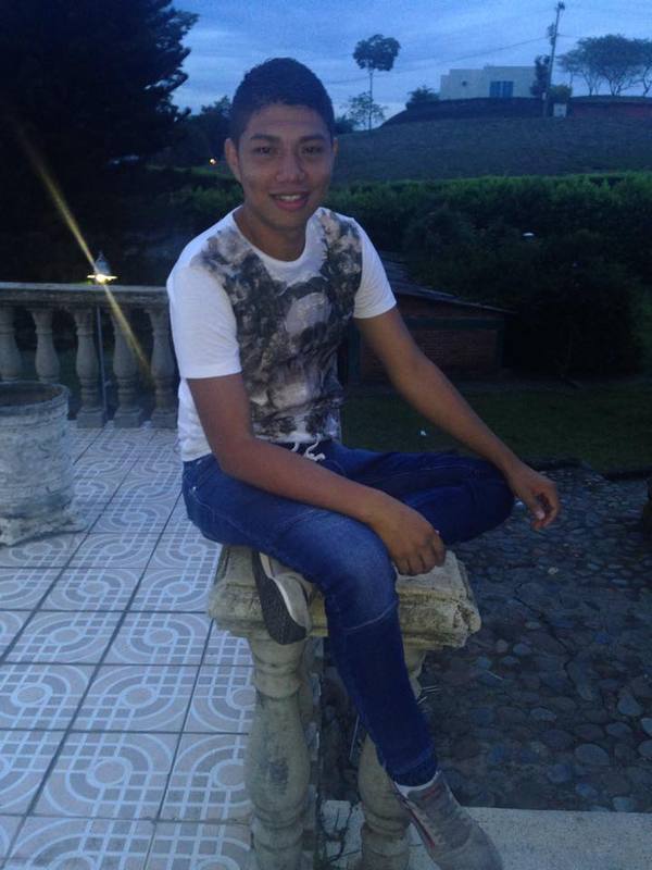 Date this cute Colombia man Carlos Eduardo from Cali CO18292