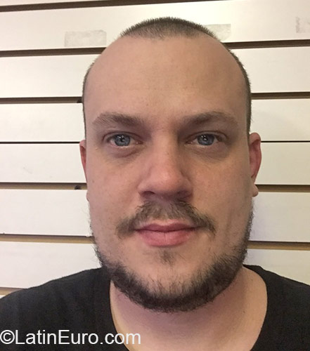 Date this georgeous United States man ChumsaeB3 from Auburn US16720