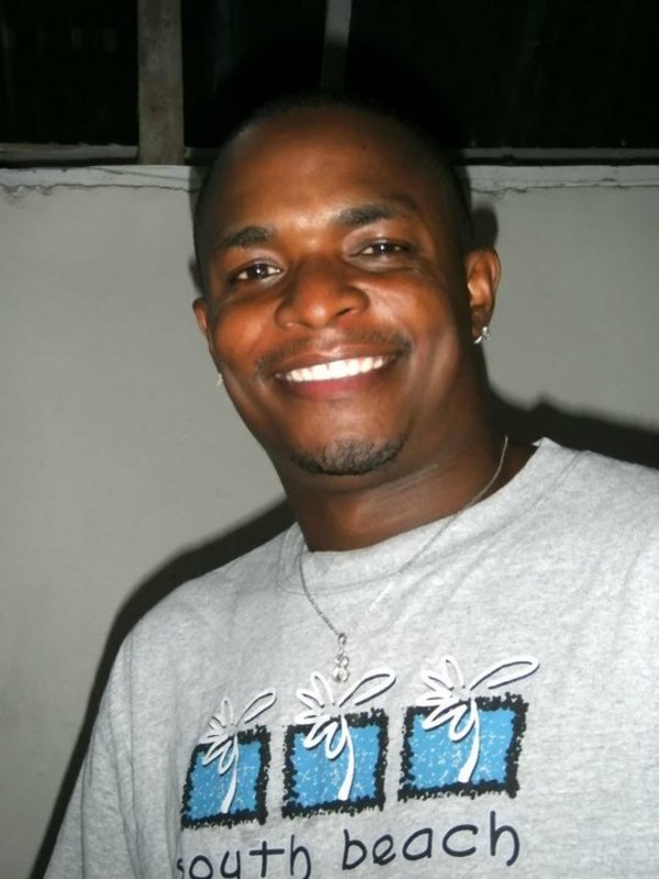 Date this athletic Dominican Republic man Israel Arrendel from La Romana DO24045