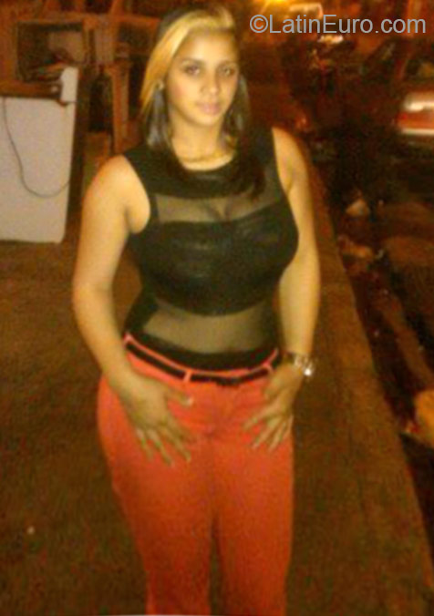 Date this attractive Dominican Republic girl Mabeline from puerto plata DO24068