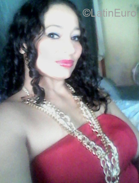 Date this georgeous Honduras girl Michele from San Pedro Sula HN1855
