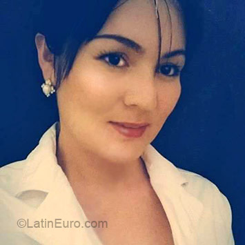 Date this pretty Colombia girl Marcela from Medellin CO18414