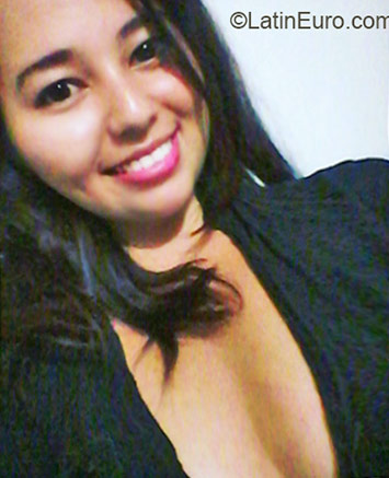 Date this hot Colombia girl Karen from Bogota CO18534