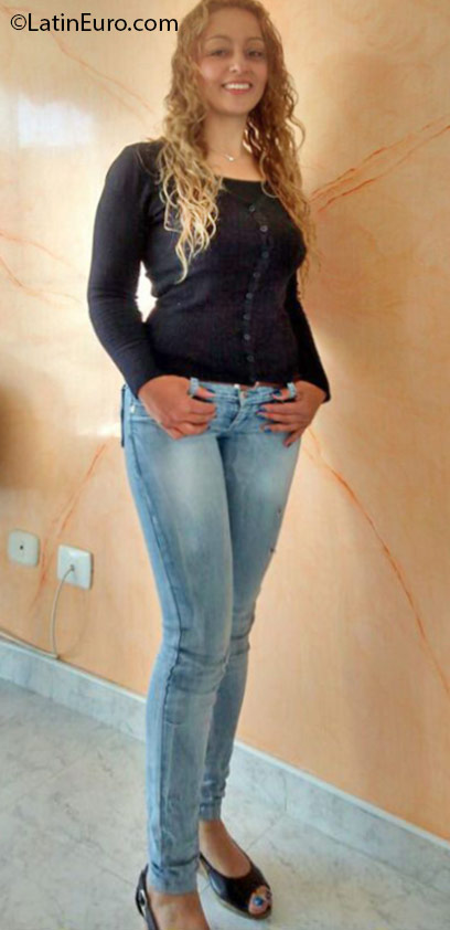 Date this nice looking Colombia girl SOPHIA2016 from Bogota CO18539