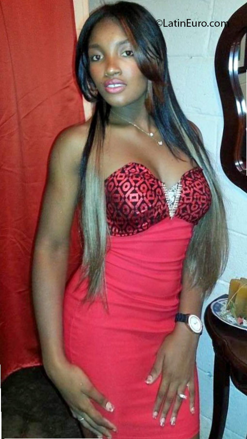 Date this fun Dominican Republic girl Mercedes from Santiago DO24598